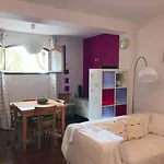 Апартаменты Le Cocon Des Lecques - 37m2 - 500m De La & Port - Wi-fi - Parking - Calme Ле-Лек