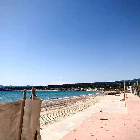 Apartamento Le Cocon Des Lecques - 37m2 - 500m De La & Port - Wi-fi - Parking - Calme *
