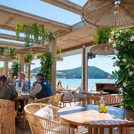 Le Cocon Des Lecques - 37m2 - 500m De La & Port - Wi-fi - Parking - Calme شقة *