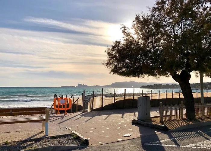 Le Cocon Des Lecques - 37m2 - 500m De La & Port - Wi-fi - Parking - Calme شقة *